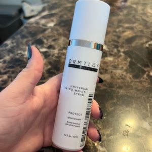 DRMTLGY Universal Tinted Moisturizer SPF46